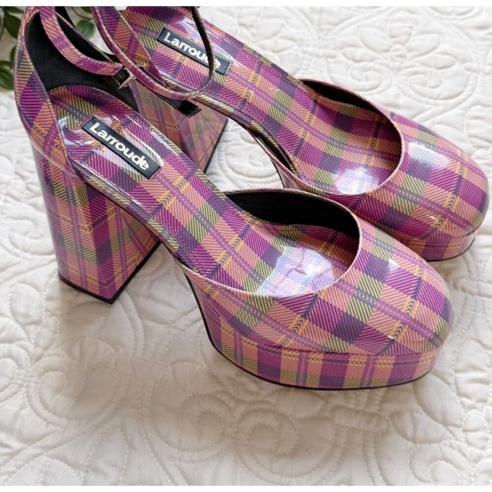 Larroude Ari Pumps in Pink Tartan Patent Leather Sz 8